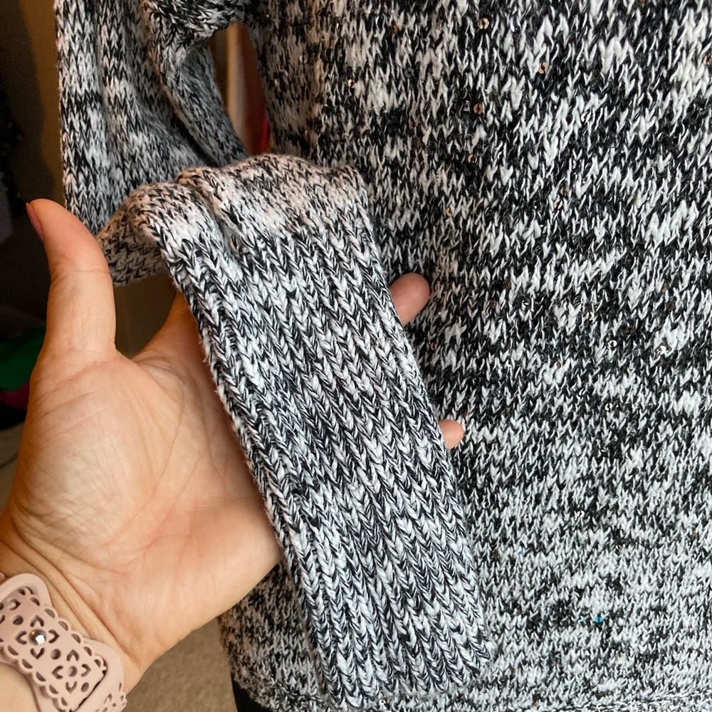 Rock & Republic black and white sweater with sequins, size medium - Picture 3 of 13